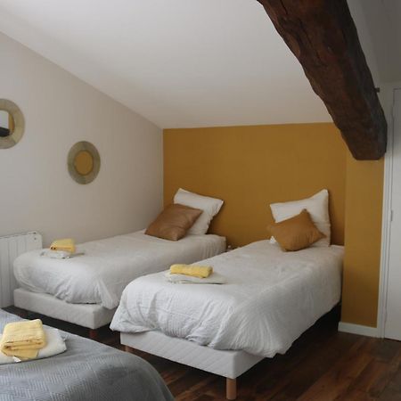 "Les Peyres" Hotel Lamothe-Landerron Buitenkant foto