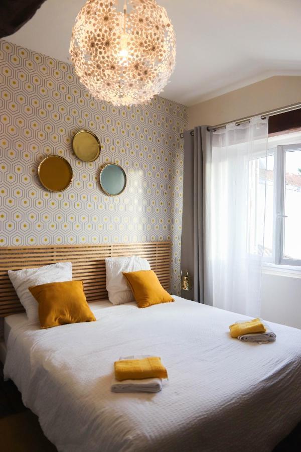 "Les Peyres" Hotel Lamothe-Landerron Buitenkant foto